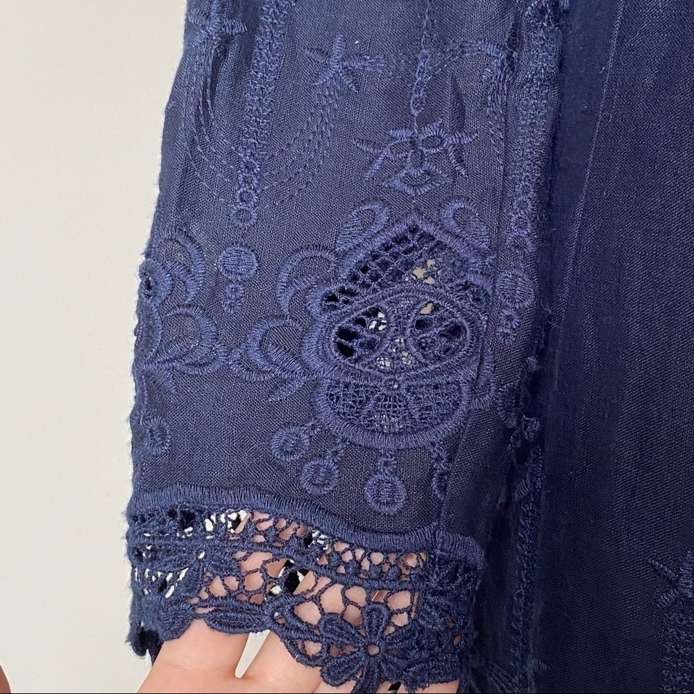 Malvin 100% Linen and Lace Trim Navy Embroidered Dress, Size Small 6 - Picture 4 of 11
